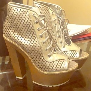 Silver platform shoes really cute and edgy.